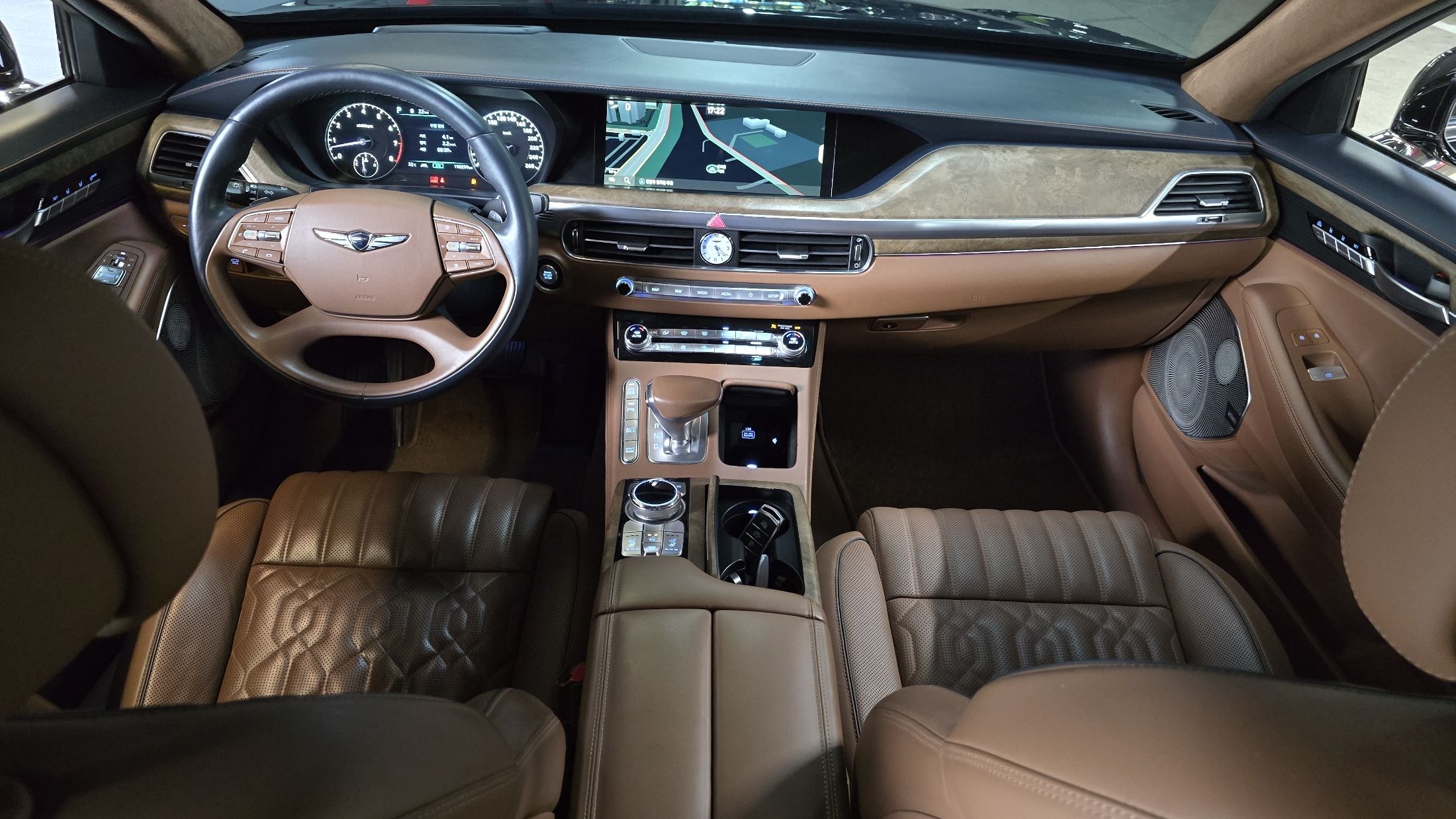 GENESIS G90 2019