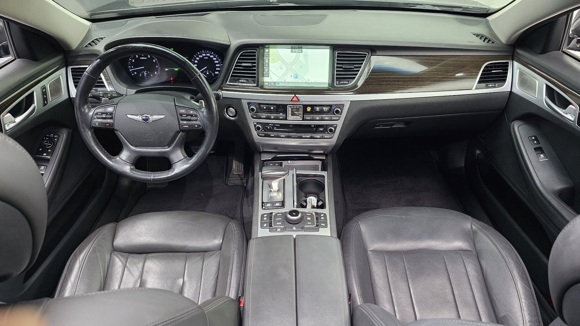 GENESIS G80 2016