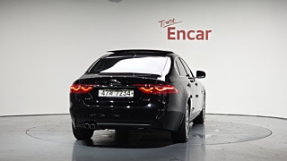 JAGUAR XF X260 2017
