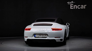 PORSCHE 911 2016
