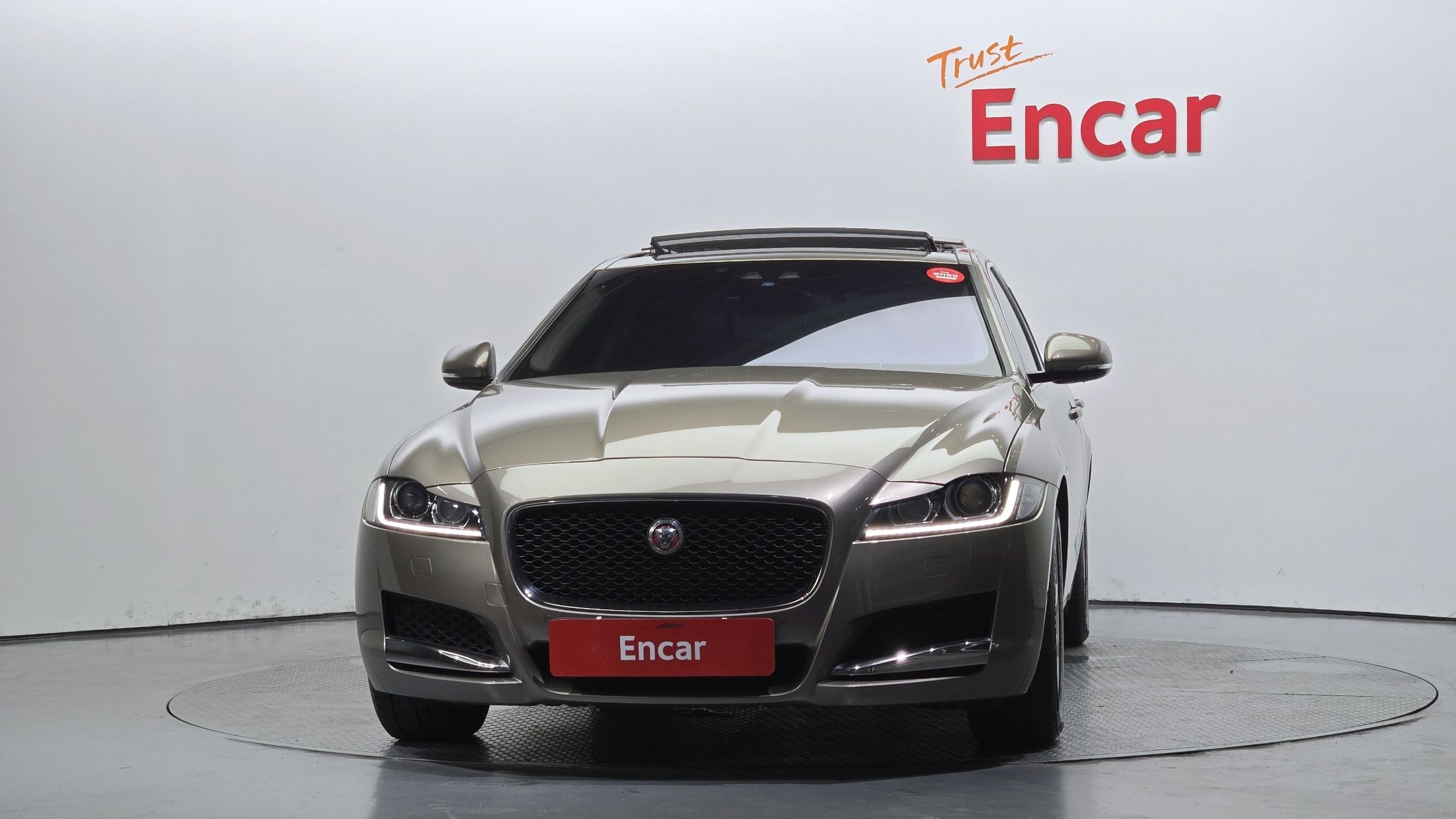 JAGUAR XF X260 2017