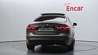 JAGUAR XF X260 2017