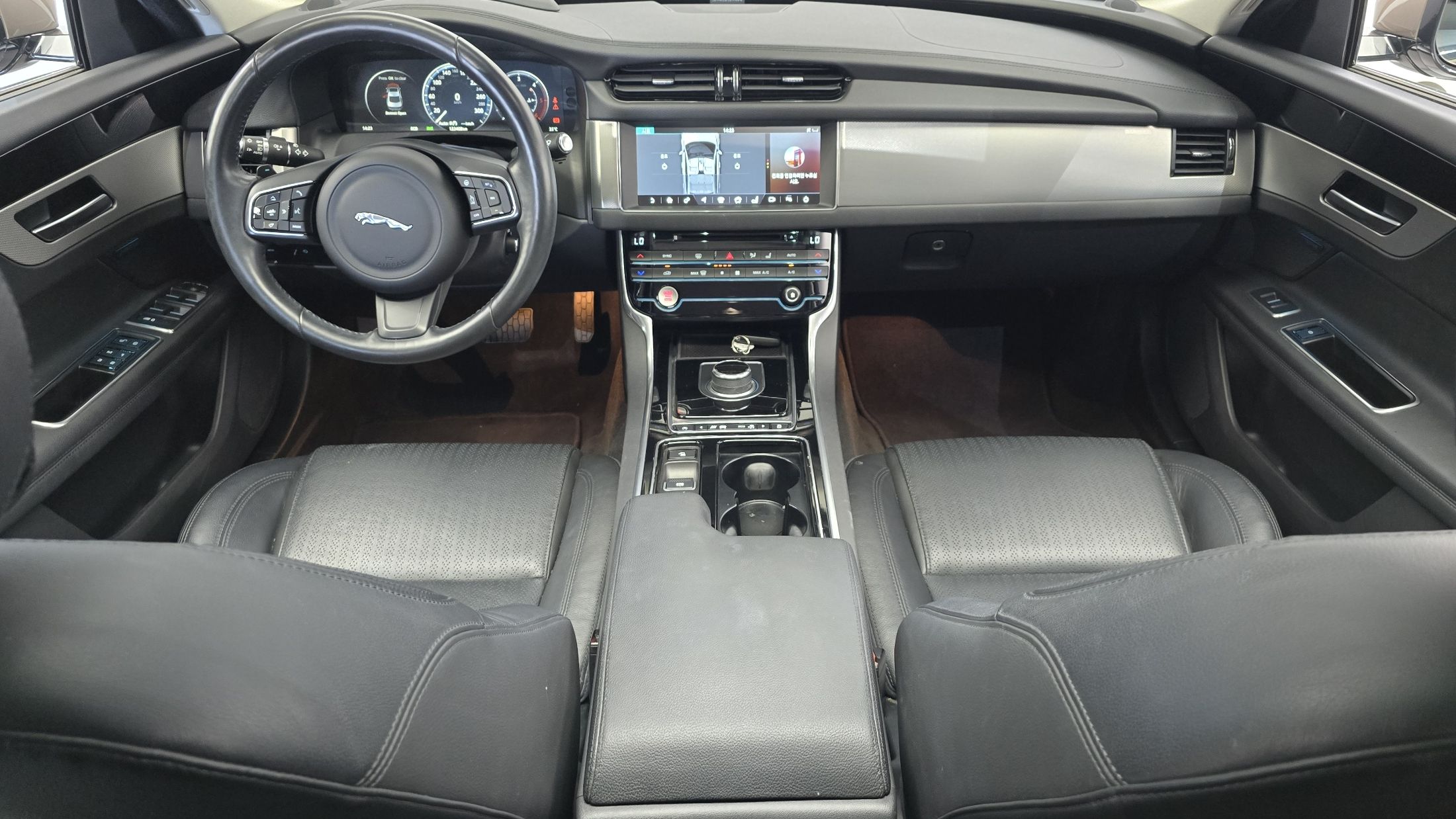 JAGUAR XF X260 2017