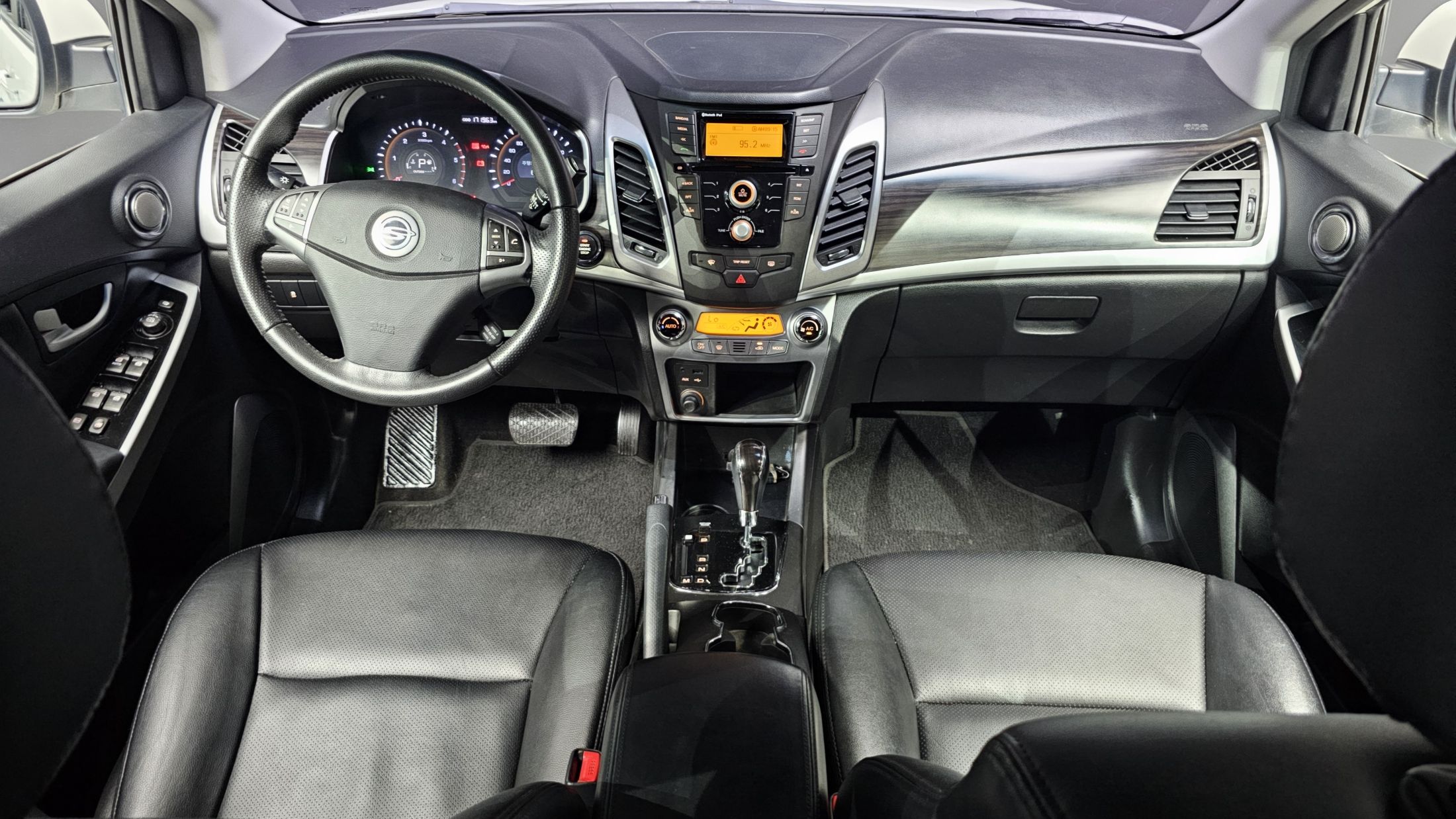 SSANGYONG KORANDO C 2013