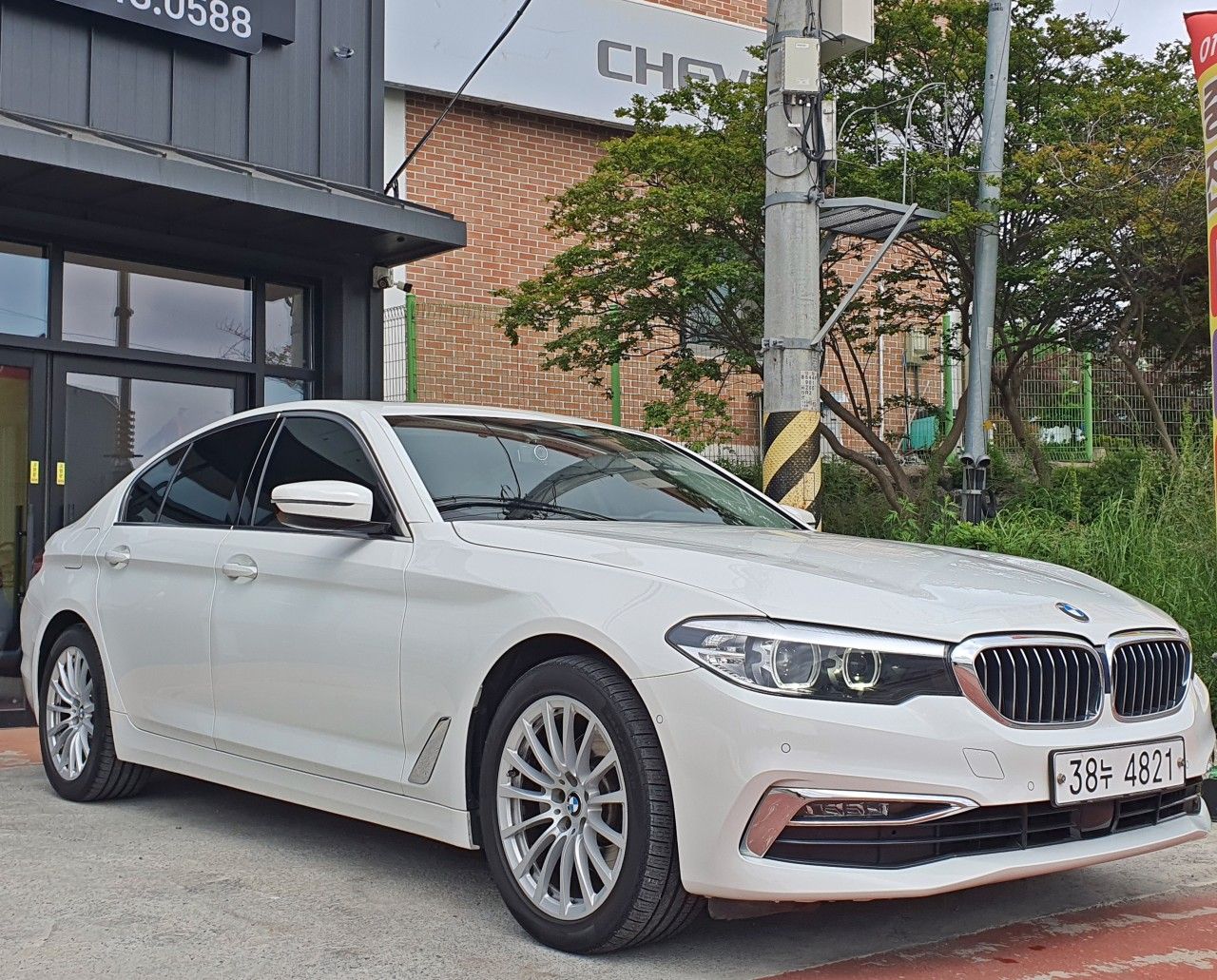 BMW 5-SERIES G30 2019