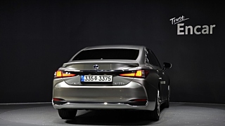 LEXUS ES300H 2021