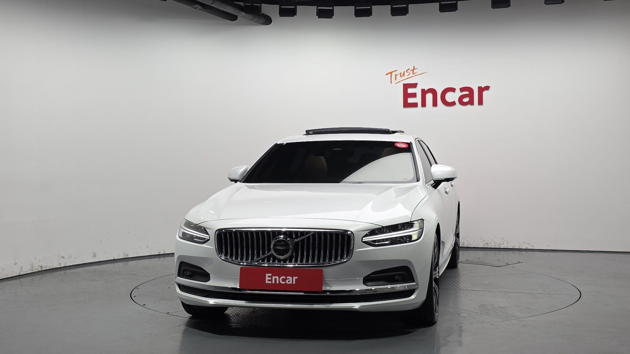 VOLVO S90 2023