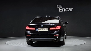 BMW 5-SERIES G30 2022