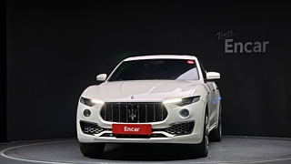 MASERATI LEVANTE 2017