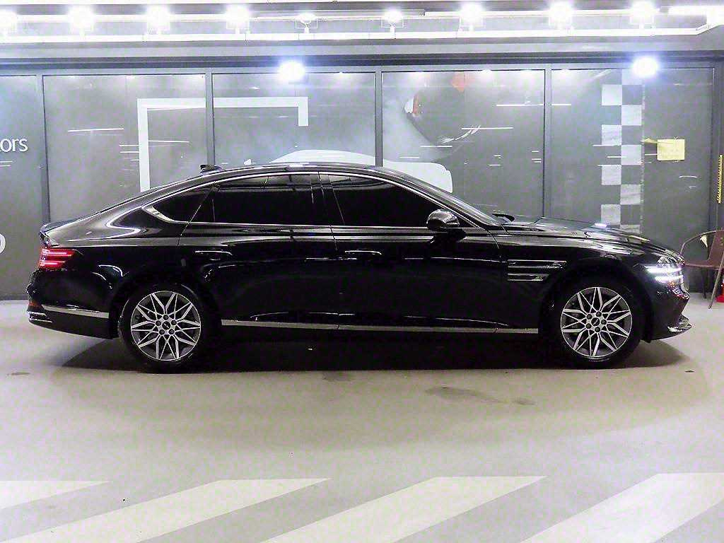 GENESIS G80 RG3 2024