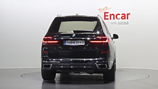 BMW X7 G07 2024