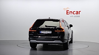 VOLVO V90 CROSS COUNTRY 2023