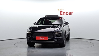 PORSCHE MACAN 2016