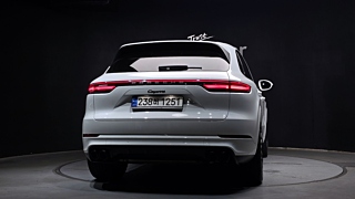 PORSCHE CAYENNE PO536 2023