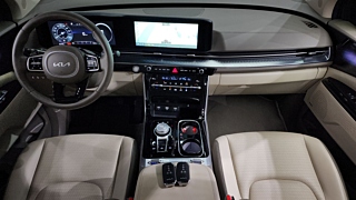 KIA CARNIVAL 2023