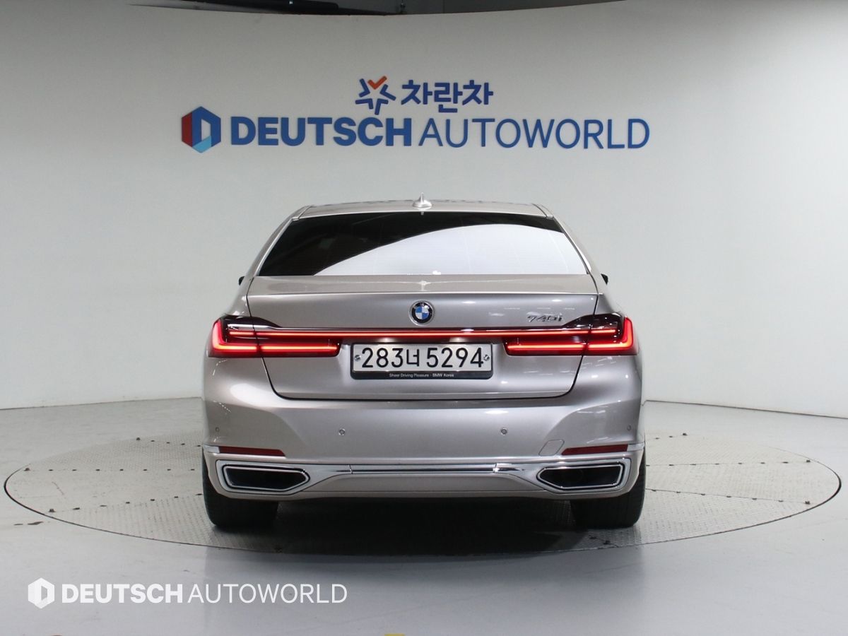 BMW 7-SERIES G11 2020