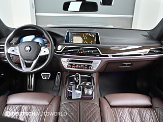 BMW 7-SERIES G11 2020