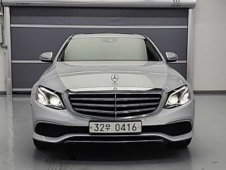 MERCEDES BENZ E-CLASS W213 2016