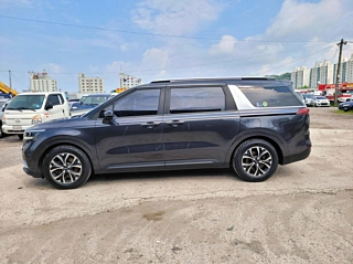 KIA CARNIVAL 2021