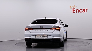 HYUNDAI AVANTE HYBRID CN7 2022