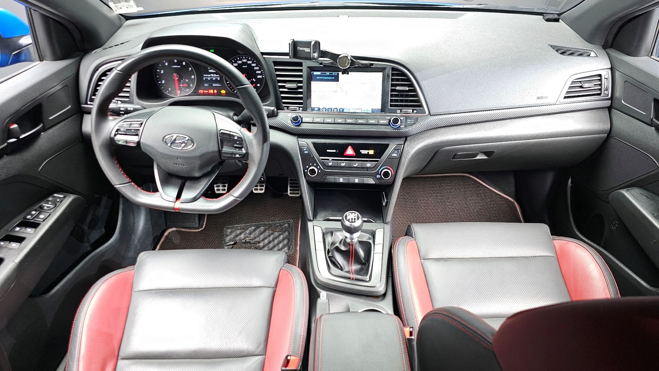 HYUNDAI AVANTE AD 2017