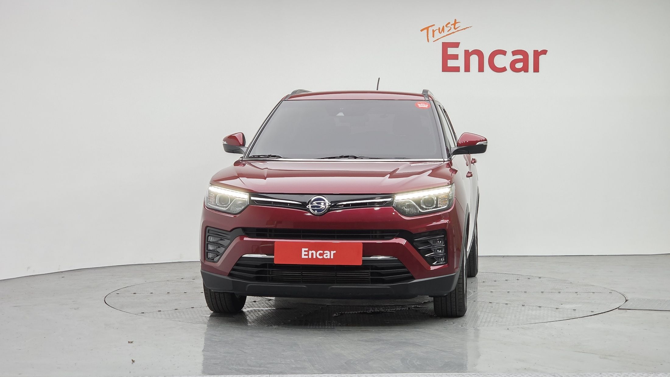 SSANGYONG TIVOLI VERY NEW 2021
