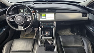 JAGUAR XF X260 2018