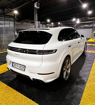 PORSCHE CAYENNE PO536  3.0 2024