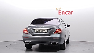 MERCEDES BENZ E-CLASS W213 2017
