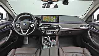BMW 5-SERIES G30 2021