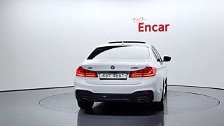 BMW 5-SERIES G30 2017