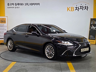 LEXUS ES300H 2020