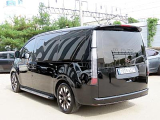 HYUNDAI STARIA 2023