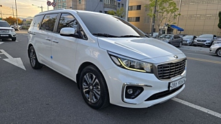 KIA CARNIVAL 2018