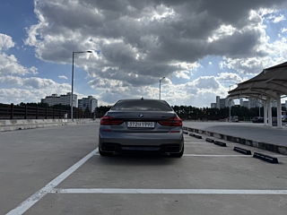 BMW 7-SERIES G11 2017