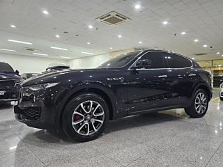 MASERATI LEVANTE 2018