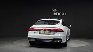 AUDI A7 4K 2021