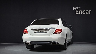 MERCEDES BENZ E-CLASS W213 2018