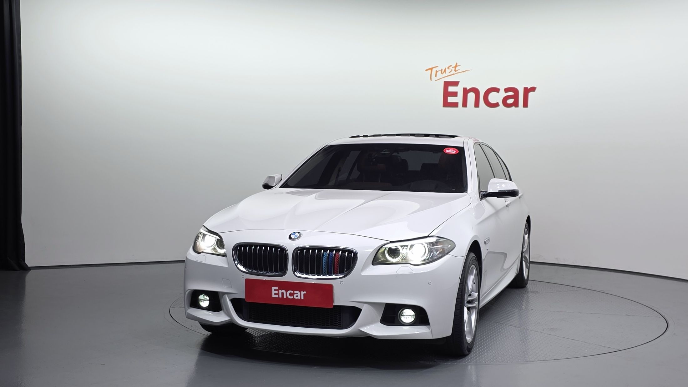 BMW 5-SERIES F10 2016