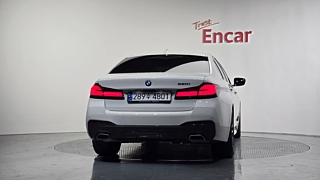 BMW 5-SERIES G30 2023