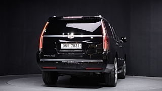 CADILLAC ESCALADE 2018