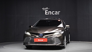 TOYOTA CAMRY XV70 2018