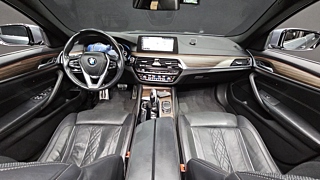 BMW 5-SERIES G30 2017