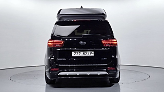 KIA CARNIVAL 2018