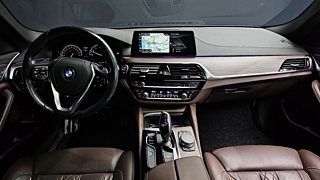 BMW 5-SERIES G30 2018