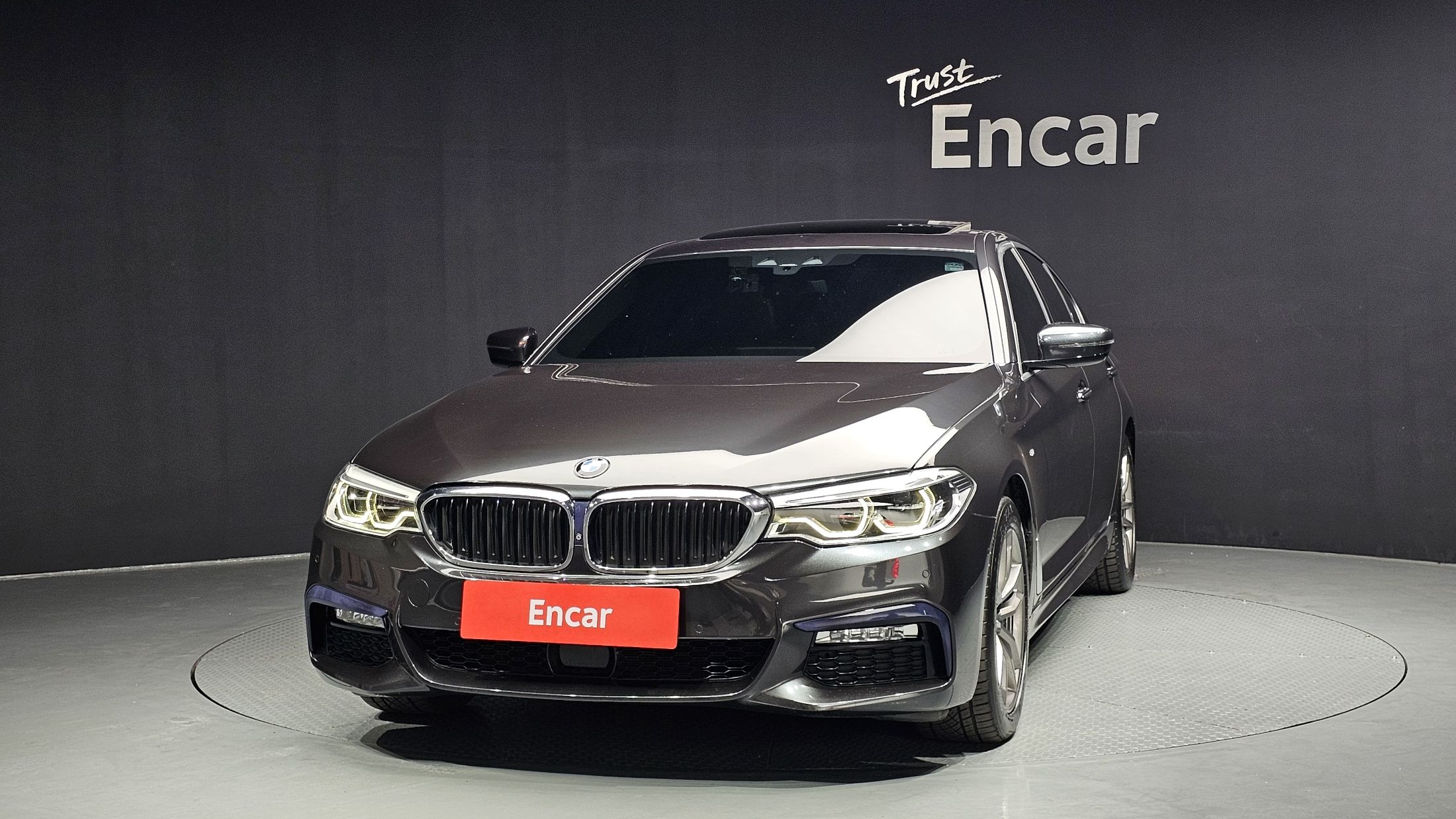 BMW 5-SERIES G30 2018