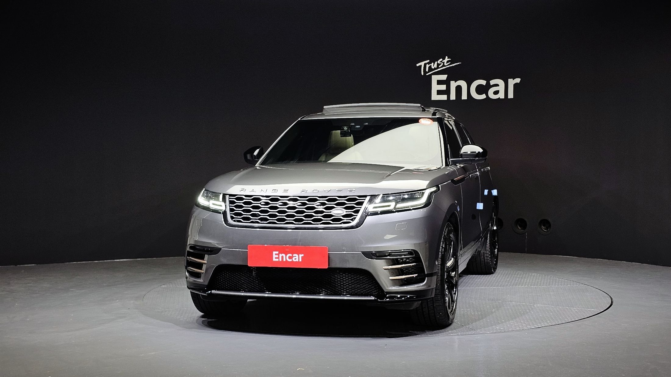 LAND ROVER RANGE ROVER VELAR 2017