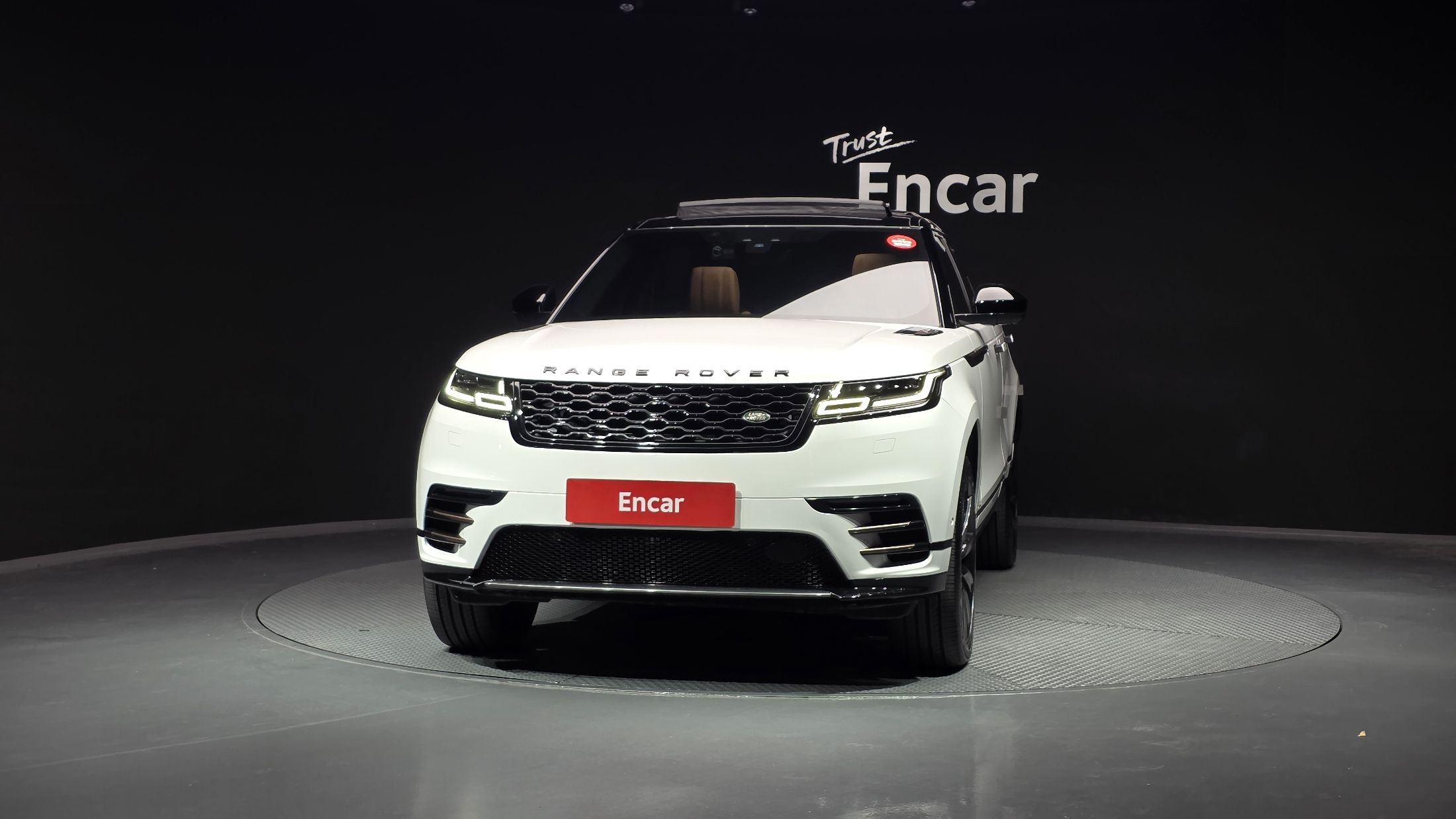 LAND ROVER RANGE ROVER VELAR 2018