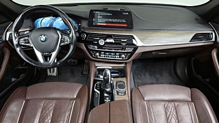 BMW 5-SERIES G30 2018