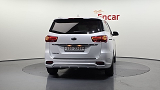 KIA CARNIVAL 2018